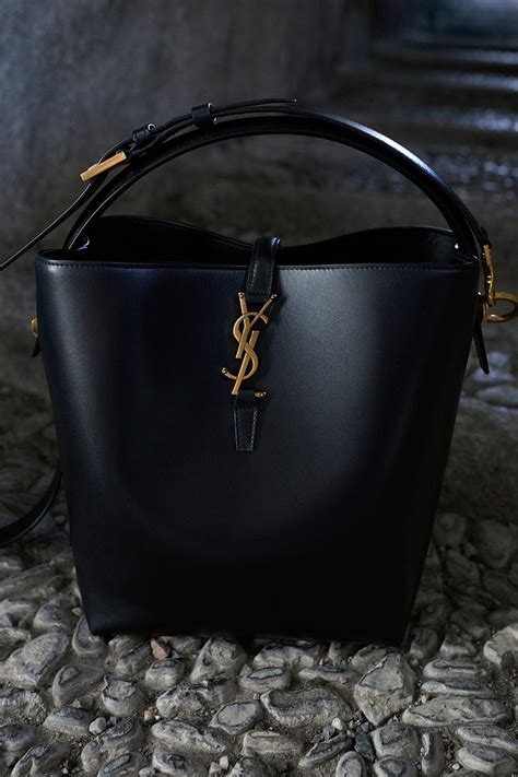 ysl 包 玫红色
